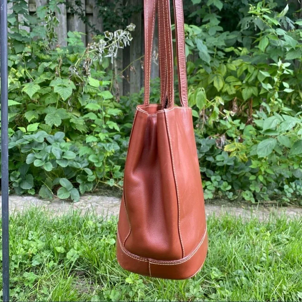 Montbui Difusion Leather Tan  Crossbody Purse - Picture 6 of 13